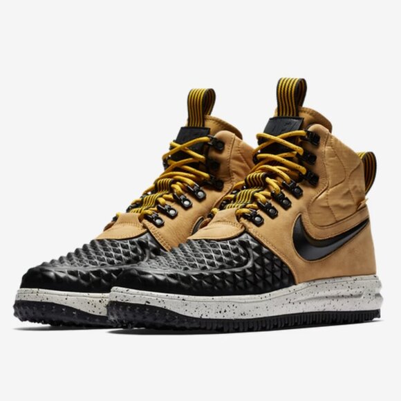 Nike Black and Yellow Performance Boots LUNAR FORCE 1 DUCKBOOT - Picture 1 of 14